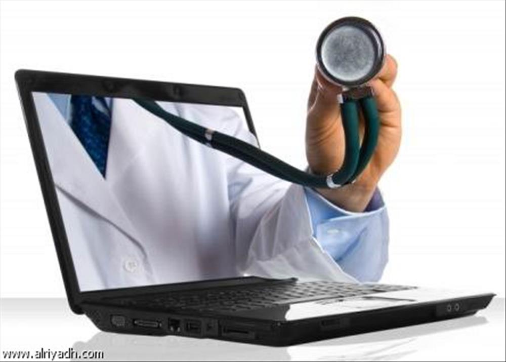 طبيب يحذر من تشخيص المرض عبر الإنترنت