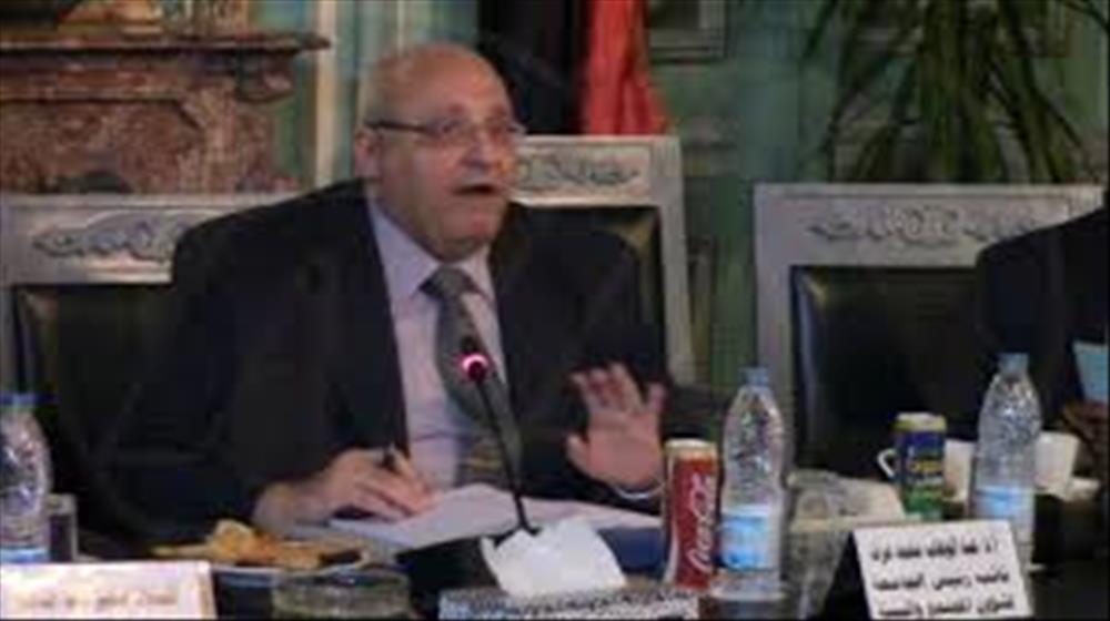 عبد الوهاب عزت رئيس جامعة عين شمس 