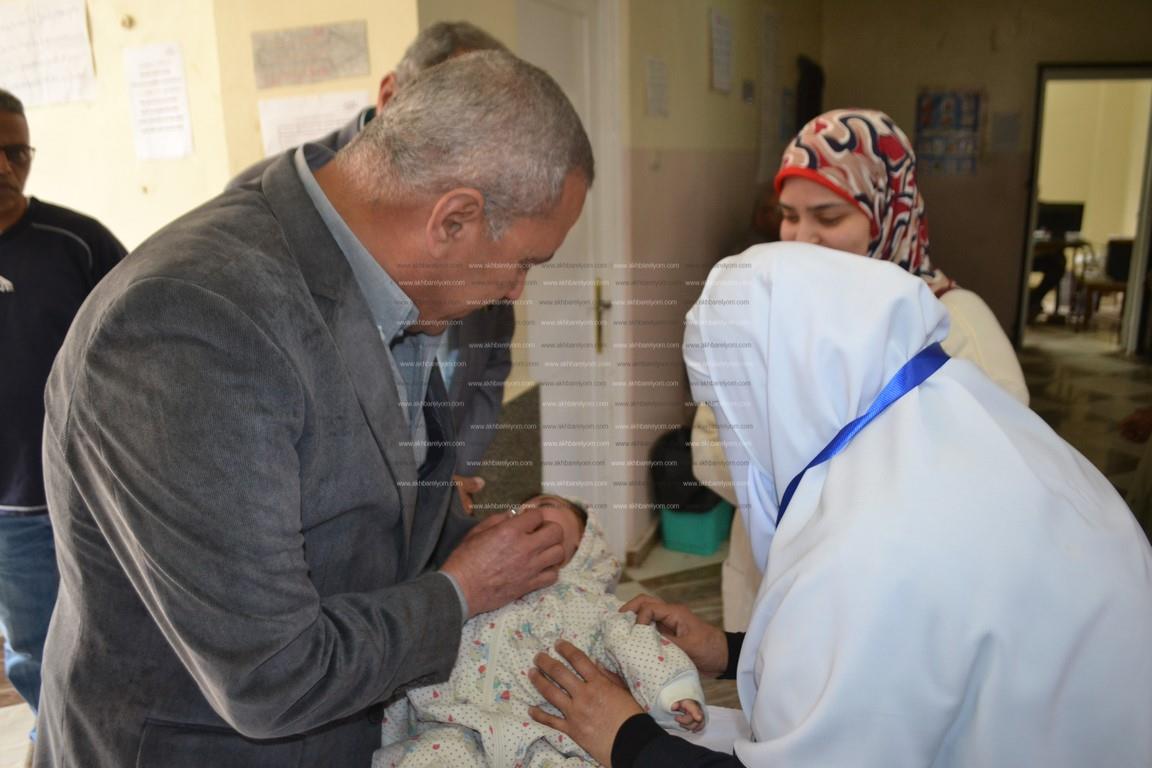 أفتتح اللواء أحمد حامد محافظ السويس الحملة القومية للتطعيم ضد مرض شلل الاطفال
