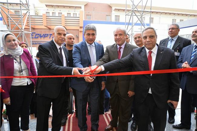 وزير الطيران يفتتح مبنى مصر للطيران للصيانة الجديد