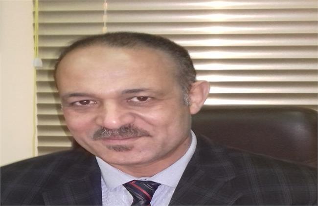  الدكتور علي محروس، رئيس الإدارة المركزية للعلاج الحر والتراخيص بوزارة الصحة