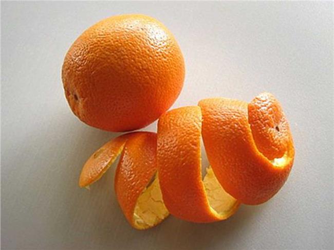 فوائد قشرة البرتقالة لنضارة بشرتك