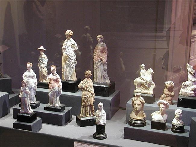  متحف الآثار بمكتبة الإسكندرية