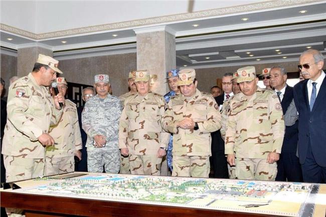 الرئيس السيسي خلال افتتاح قيادة قوات شرق القناة