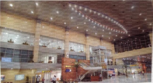 المدخل الرئيسي لمطار برج العرب