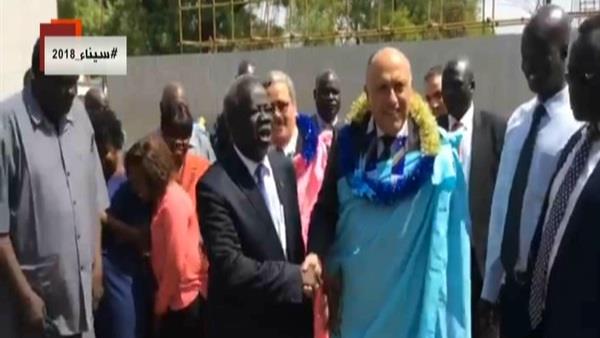 وزير الخارجية بالزي الأفريقي فى جنوب السودان 