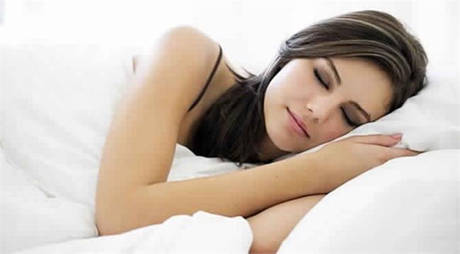 طريقة سهلة تساعد على النوم السريع في 55 ثانية فقط
