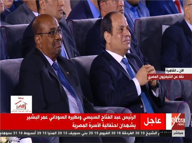 الرئيس عبد الفتاح السيسي، ونظيره السوداني عمر البشير