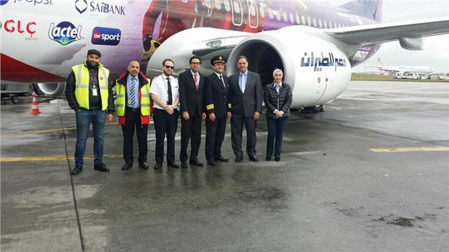 طائرة مصرللطيران للمنتخب المصري تصل إلى تونس