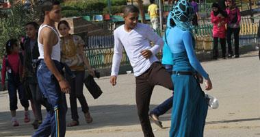 القبض على عامل اثناء تحرشه بطالبه فى أحد شوارع المنيا 