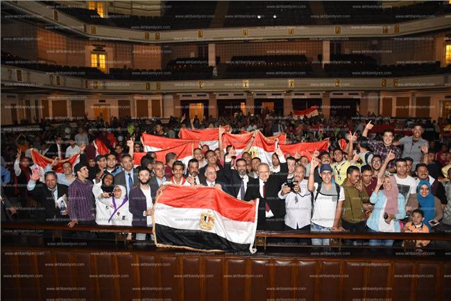 طلاب جامعة القاهرة ينظمون إحتفالية بعنوان "لقاء في حب مصر"