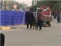 الكلاب البوليسية تمشط محيط جامعة القاهرة تزامنا مع الاحتفالات بفوز السيسى