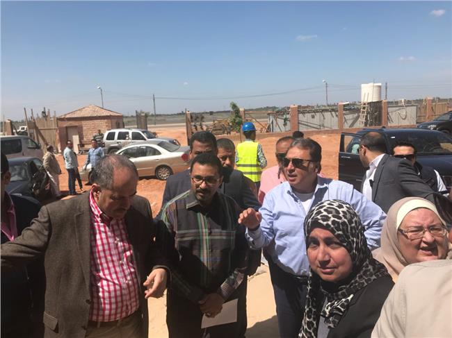 وزير الصحة خلال تفقد مستشفى طوارئ أبو خليفة بالإسماعيلية 