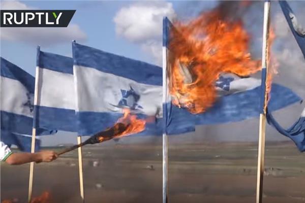 حريق علم إسرائيل