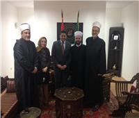 السفير المصري خلال لقائه مع القيادات الاسلامية في صربيا 