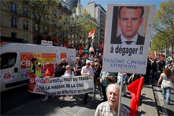 مظاهرات ضد إصلاحات ماكرون الاقتصادية - رويترز