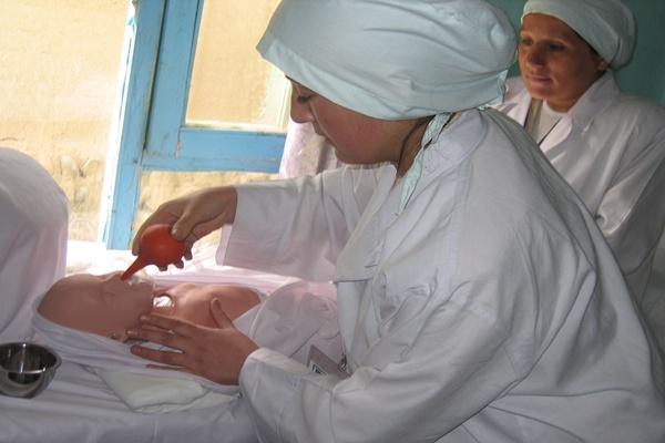 الصحة العالمية تدعو جميع الدول للاستثمار في الممرضات وتدريبهن
