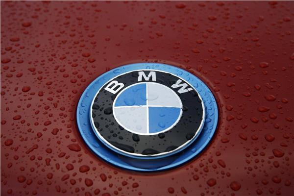 BMW تستدعي 312 ألف سيارة بسبب قضايا السلامة