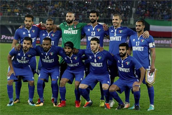 المتنخب الكويتي الأول لكرة القدم