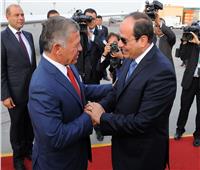 الرئيس السيسي والملك عبد الله في مطار القاهرة