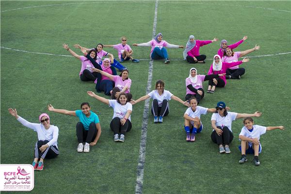  أول مباراة كرة قدم في مصر والعالم لمحاربات سرطان الثدي
