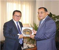 سفير كازاخستان خلال احد لقاءاته مع د-مصطفي مدبولي 