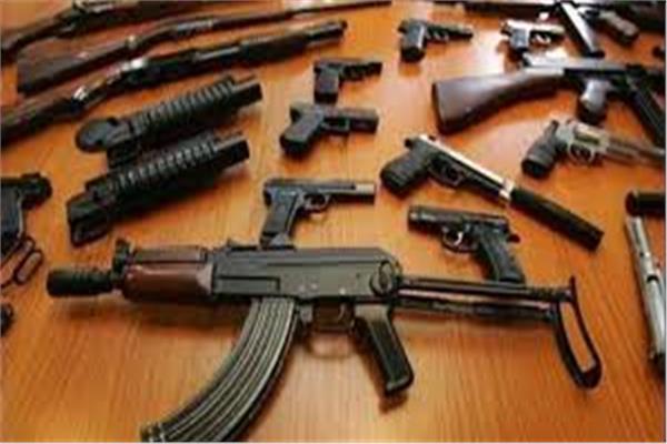 ضبط 152 قطعة سلاح ناري بحوزة 140 متهمًا في حملات أمنية
