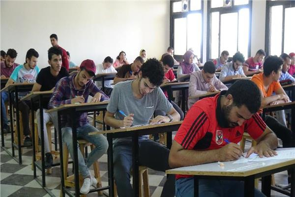 6500 دارس ودارسة يؤدون امتحانات التعليم المفتوح بجامعة المنيا