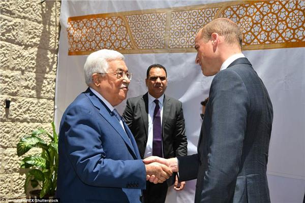صورة من لقاء الأمير ويليام والرئيس الفلسطيني محمود عباس أبومازن - ديلي ميل