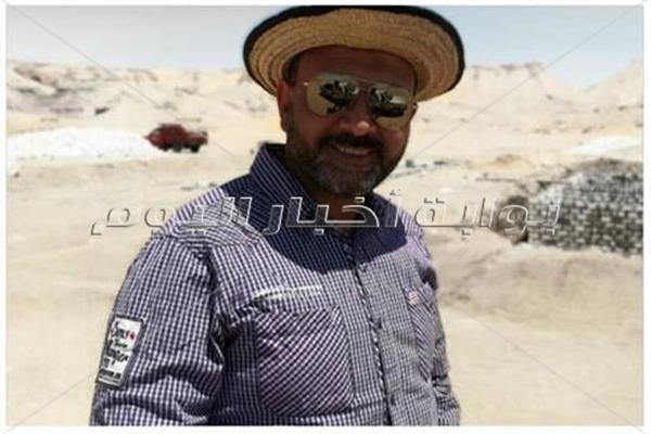 مهندس أحمد عبده أبو السعود صاحب فكرة إقامة أكبر مشروع لإنتاج سم العقرب والنحل بالوادي الجديد 