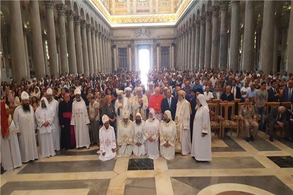 البابا تواضروس يشارك في صلاة لأجل السلام ببازليكا سان بول الإيطالية