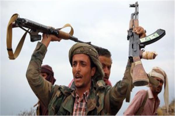 الحوثيون يوافقون على تسليم ميناء الحديدة.. بشروط