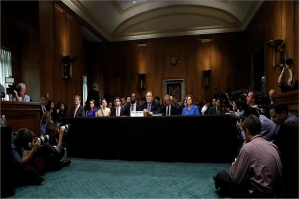 صور لجلسة استماع وزير الخارجية مايك بومبيو من رويترز