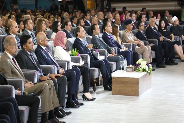 مؤتمر الشباب 2018| السيسي يشهد جلسة «بناء الإنسان المصري»