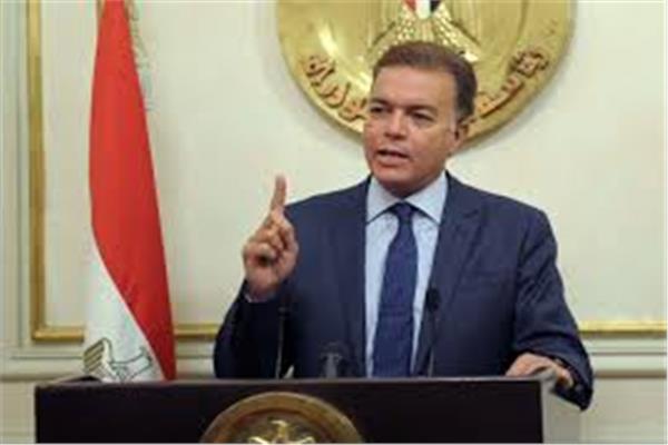 وزير النقل يشكل لجنة لدراسة أسباب حادث قطار القاهرة/أسوان