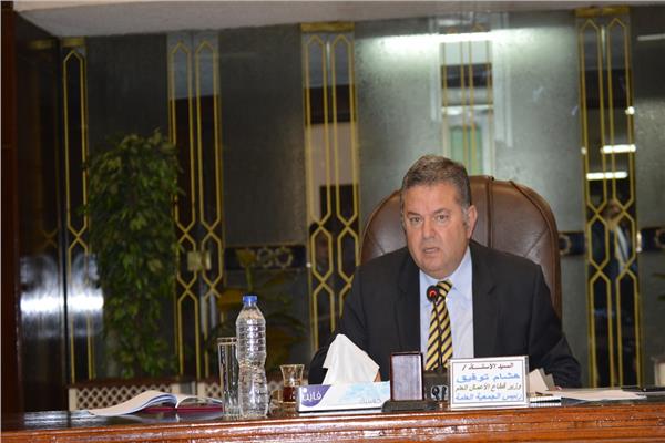 وزير قطاع الأعمال يترأس الجمعية العامة لـ«القابضة للغزل والنسيج»