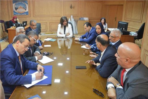وزيرة الهجرة تستقبل وفدًا من أعضاء اتحاد المصريين بالخارج
