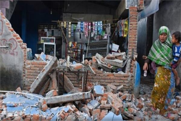 إندونيسيا: ارتفاع الحصيلة الرسمية لضحايا الزلزال إلى 131 شخصا