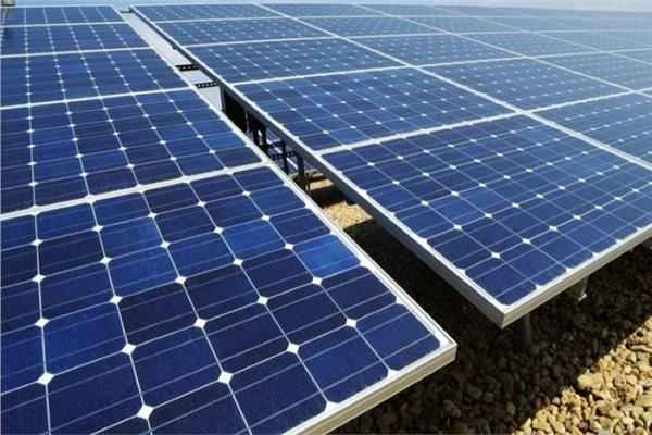 «مصر للألومنيوم» تدرس إنشاء محطة طاقة شمسية