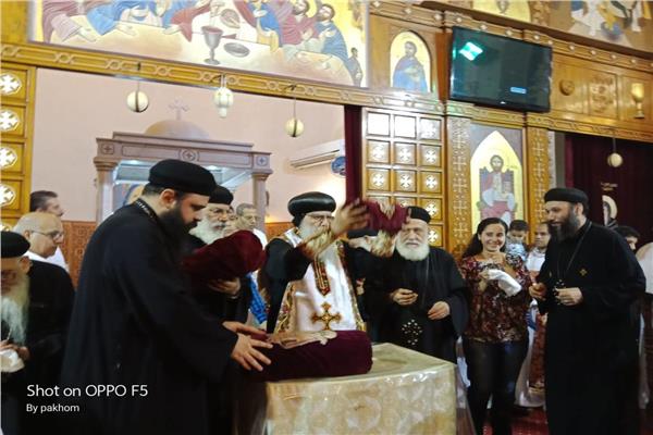 الانبا باخوميوس يحتفل بعيد تدشين كاتدرائية دمنهور