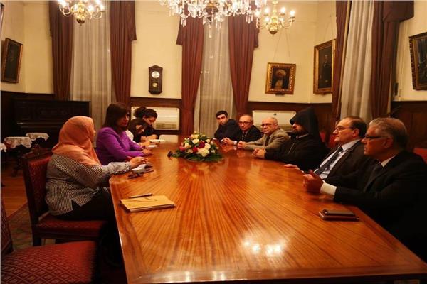وزيرة الهجرة تلتقي مطران الأرمن الأرثوذكس
