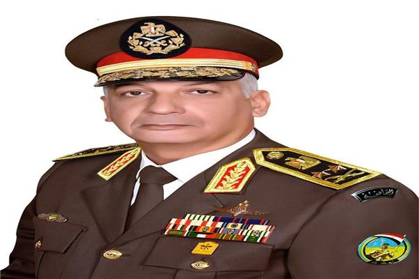 الفريق أول محمد زكى القائد العام للقوات المسلحة وزير الدفاع والإنتاج الحرب
