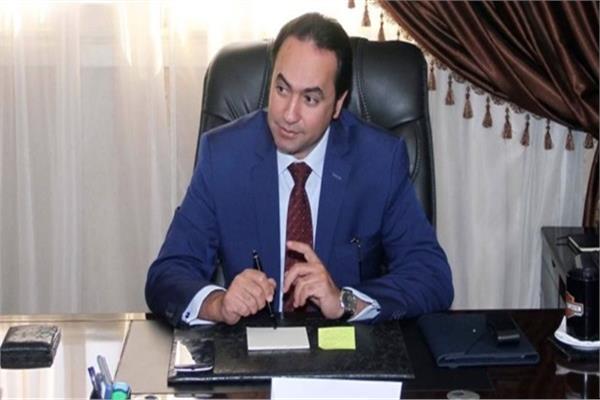  محمد عمر نائب وزير التربية والتعليم 