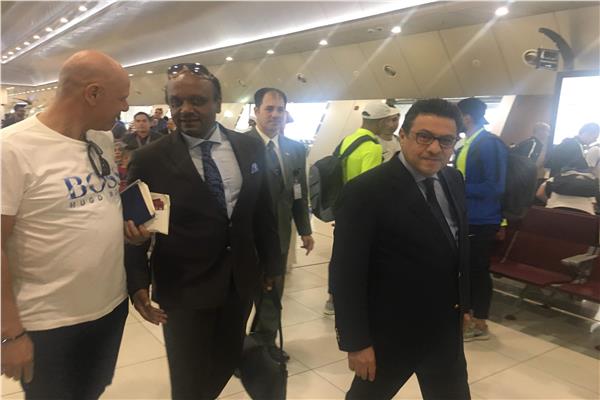 السفير المصري بالكويت مع بعثة الزمالك