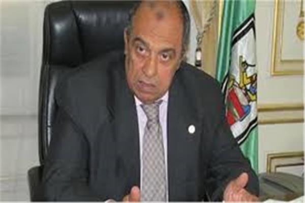  د. عزالدين أبوستيت وزير الزراعة واستصلاح الأراضي