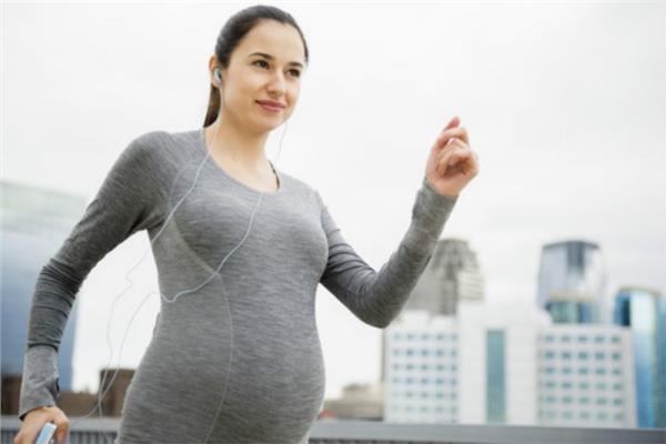 أهمية المشي أثناء الحمل