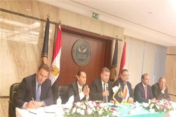 هشام توفيق خلال الأجتماع الذى تنظمه الجمعية المصرية للاوراق المالية ECMA 