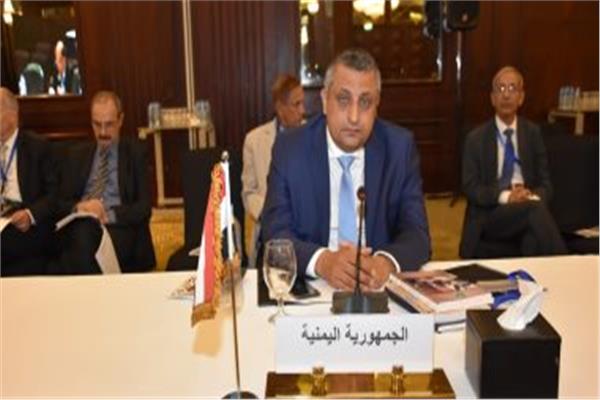 وزير الثقافة اليمني خلال مشاركته فى اجتماع وزراء الثقافة العرب