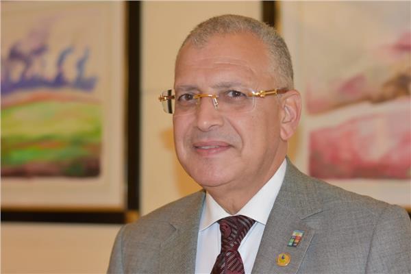 مصطفى مجاهد رئيس شركة المياه بالقليوبية 