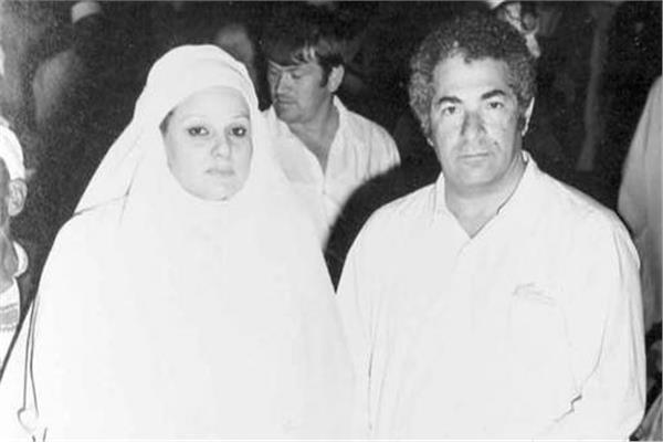 أنيس منصور وزوجته